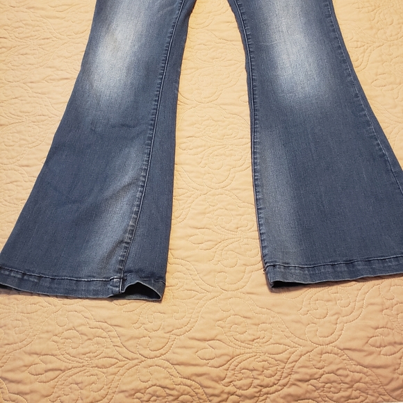 Jeans - Picture 7 of 7